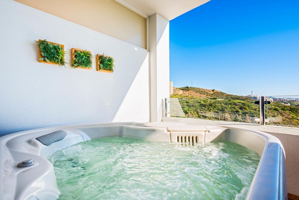 Carvajal Luxury Apartments - Free Parking Fuengirola Ngoại thất bức ảnh