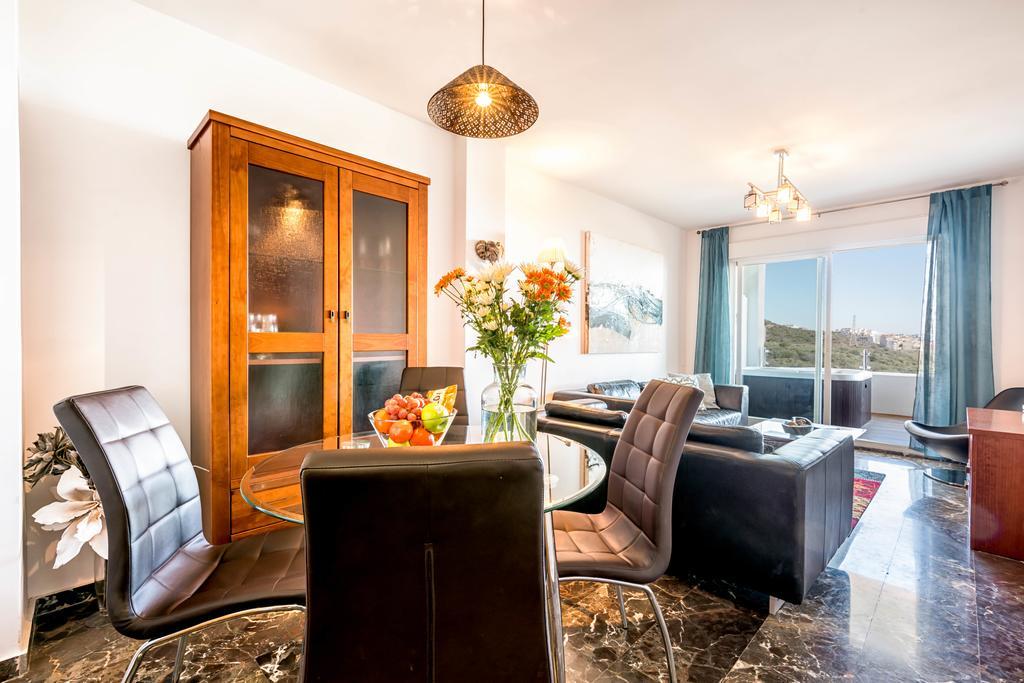 Carvajal Luxury Apartments - Free Parking Fuengirola Ngoại thất bức ảnh